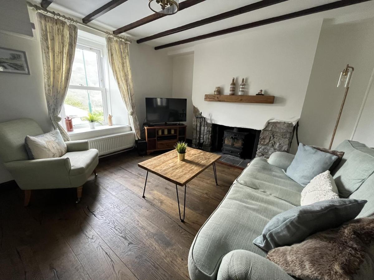 Attenborough Cottage - 2 Bedroom Cottage Tredegar ภายนอก รูปภาพ